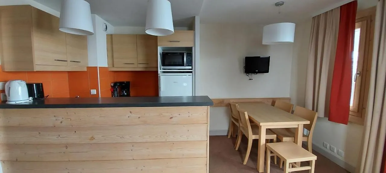 Apt With Garden In La Plagne